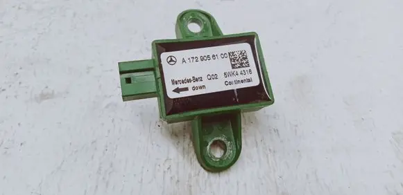 Mercedes-Benz E W212 Airbag deployment crash/impact sensor A1729056100