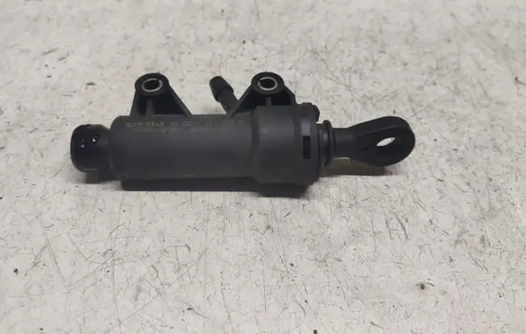 BMW 3 E46 Clutch master cylinder