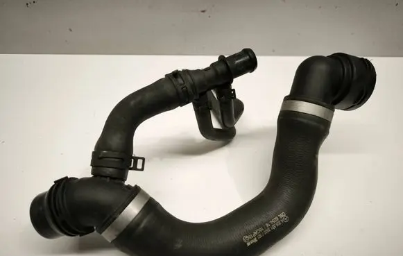 Mercedes-Benz C W205 Engine coolant pipe/hose A2055013500
