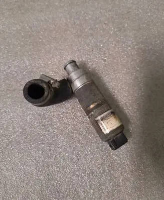 Audi 100 200 5000 C3 Idle control valve (regulator) 
