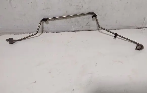 Fuel injector supply line/pipe