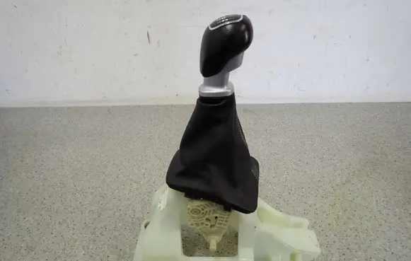KIA Venga Gear shifter/selector