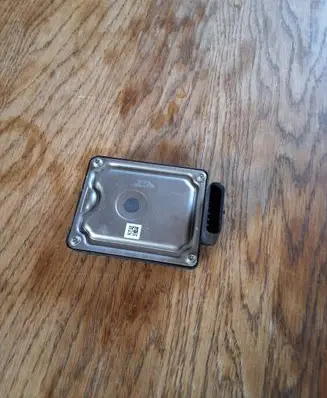 Seat Arona Distronic sensor radar 2Q0907561J 2Q0907572D