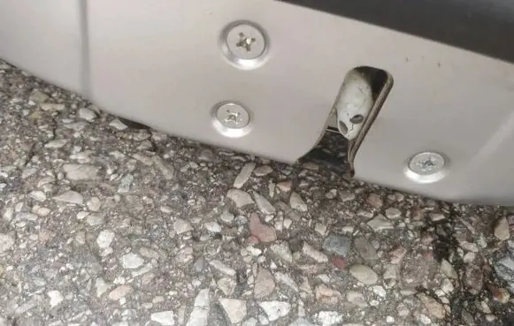 Honda CR-V Front door lock