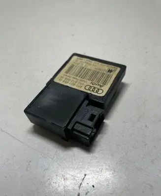 Audi A6 S6 C6 4F Clutch pedal sensor 4F0907658 4F0910658