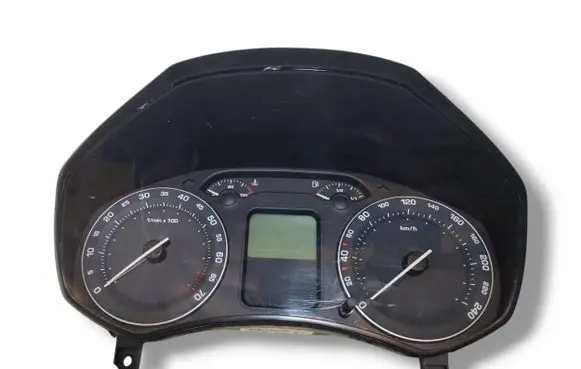 Skoda Octavia Mk2 (1Z) Speedometer (instrument cluster) 1Z0920810B SKZ7Z0F3550504 V3562436