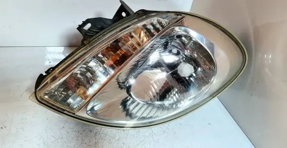 Renault Kangoo I Headlight/headlamp 8200236591 89008684 89009622