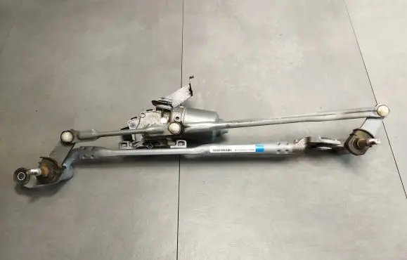 BMW X5 F15 Front wiper linkage and motor 7292654