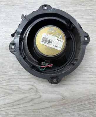 Cadillac SRX Front door speaker 25684702 258339001987007