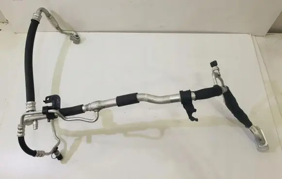KIA Xceed Air conditioning (A/C) pipe/hose