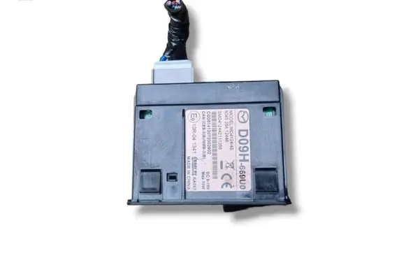 Mazda CX-5 USB socket connector D09H-669U0