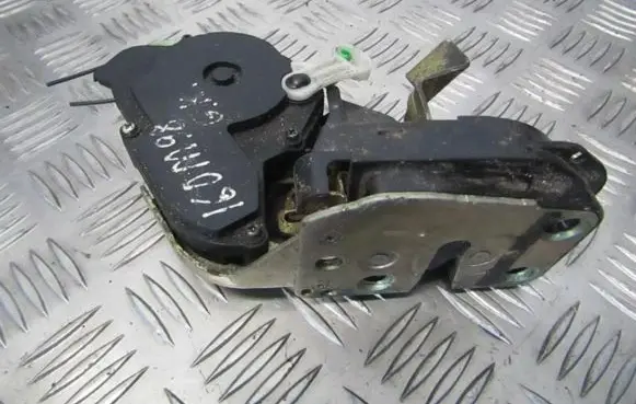 Mazda 626 Rear door lock