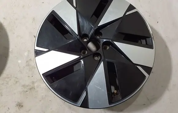 Volvo C40 R14 forged rim 32294213
