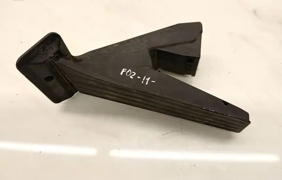 BMW 7 F01 F02 F03 F04 Accelerator throttle pedal 6858574