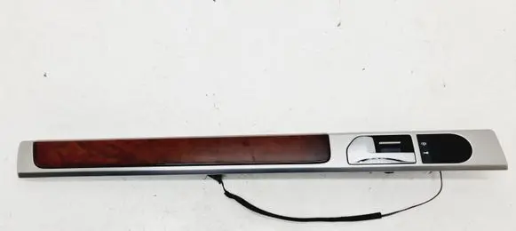 Volkswagen Touareg I Rear door card trim 7L6867459