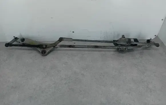 Mercedes-Benz B W245 Front wiper linkage A1698202140