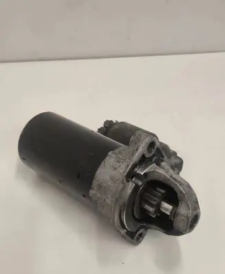 BMW 5 E60 E61 Starter motor 7794952