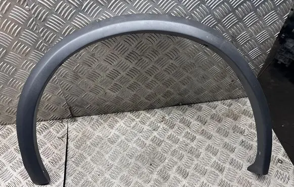 Volkswagen Golf II Front arch trim