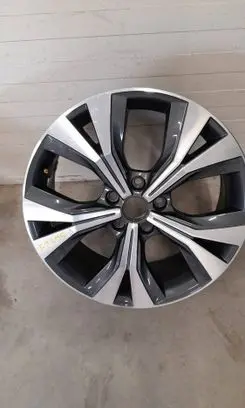 Seat Ateca R18 alloy rim 