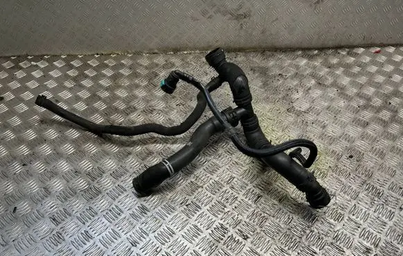 Land Rover Range Rover Sport L494 Engine coolant pipe/hose FPLA-8584-CD
