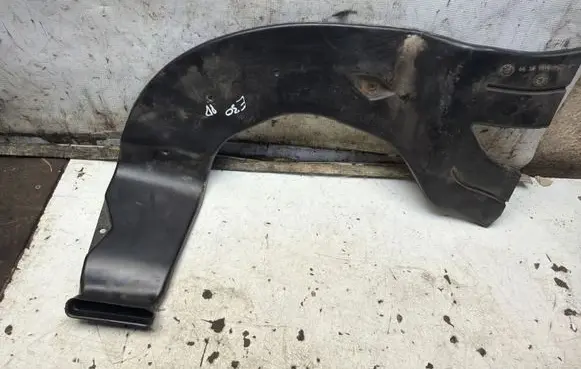 BMW 3 E30 Air intake duct part 64221913816