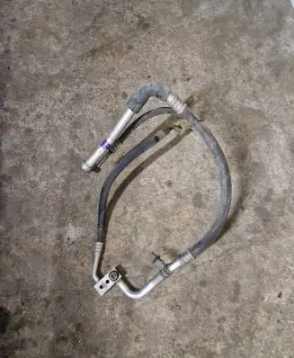 Opel Meriva B Air conditioning (A/C) pipe/hose 13354389