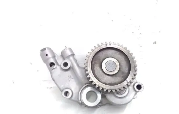 Mitsubishi Pajero Oil pump 