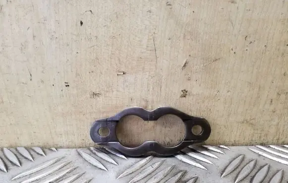 Volkswagen Tiguan Fuel Injector clamp holder