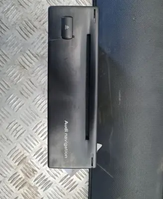 Audi A4 S4 B7 8E 8H Navigation unit CD/DVD player 4B0919887E
