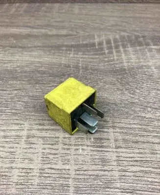 Mercedes-Benz A W169 Other relay A0025421419 4R000779400