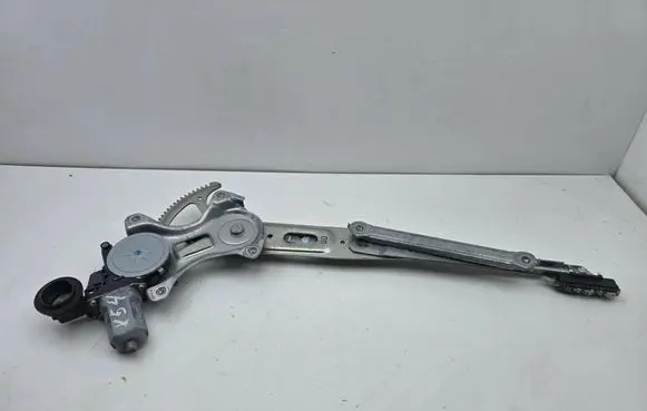 Toyota RAV 4 (XA40) Rear door window regulator with motor 8572035140