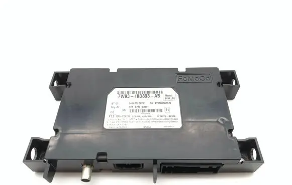 Jaguar XJ X350 Bluetooth control unit module 7W9310D893AB