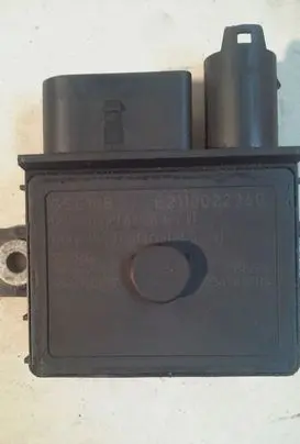 BMW 5 F10 F11 Glow plug pre-heat relay 0522140702