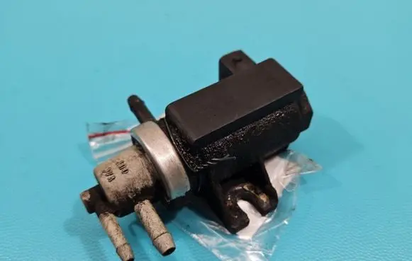 Volkswagen PASSAT B5.5 Turbo solenoid valve 1H0906627A IMPRK1413107