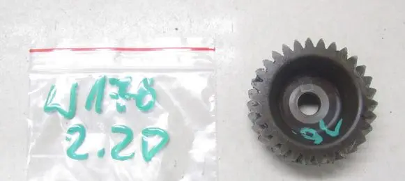 Mercedes-Benz A W176 Crankshaft gear A6510340612
