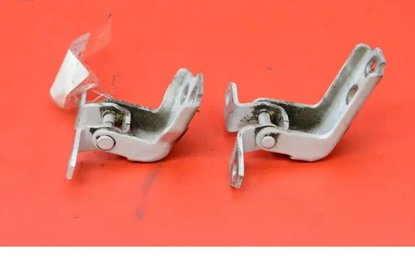 Suzuki Grand Vitara II Front door hinge set