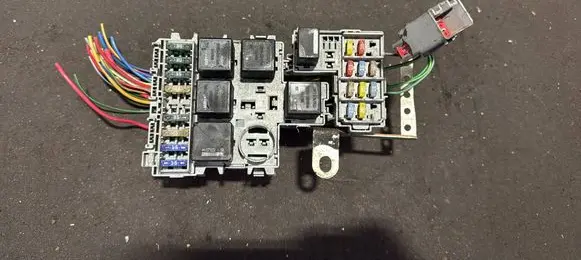 Volvo XC90 Fuse module 8690698