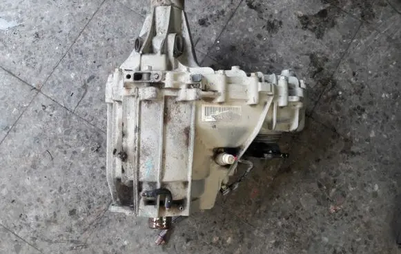Isuzu D-Max Manual 5 speed gearbox