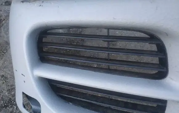 Porsche Cayenne (9PA) Front bumper lower grill
