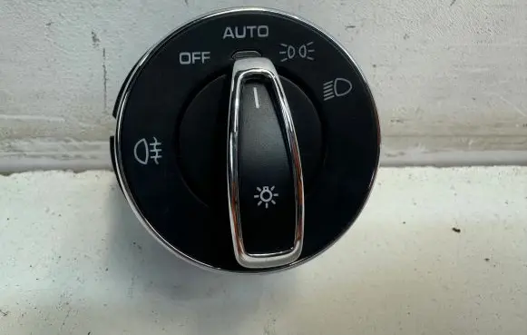 Porsche Macan (95B) Light switch 970613533