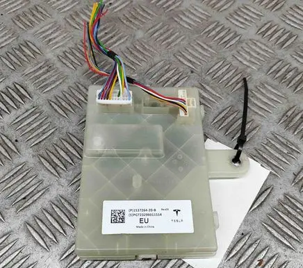 Tesla Model Y Other devices 153726420B