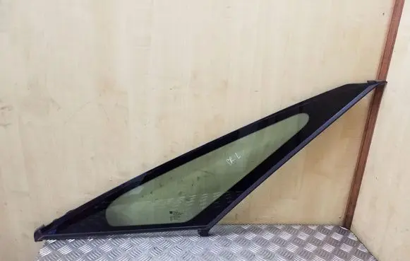 Opel Zafira C Front triangle window/glass 