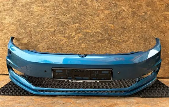 Volkswagen Touran III Front bumper 5TA807221AL