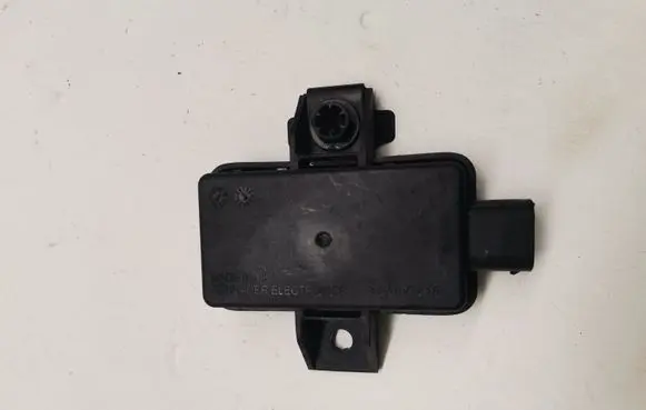 Mercedes-Benz E W213 Tire pressure control unit A0009008709