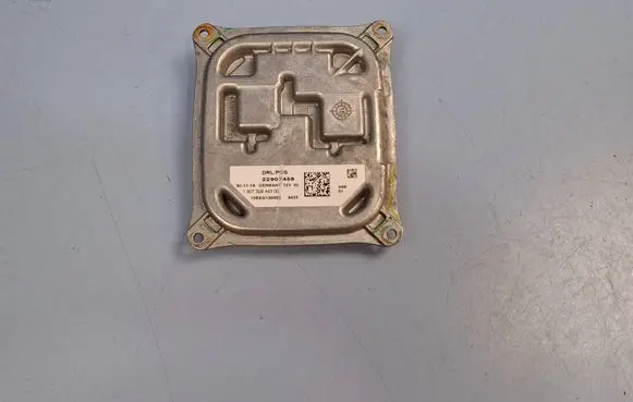Chevrolet Camaro Headlight ballast module Xenon 22907456 130732944300 10EEG130022