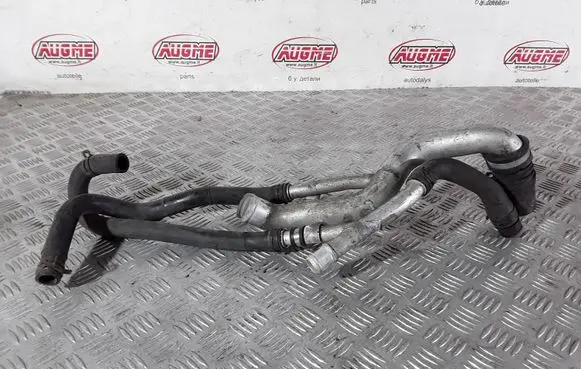 Land Rover Range Rover L322 Engine coolant pipe/hose
