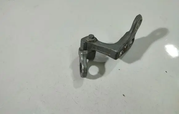 Ford Focus Front door upper hinge 