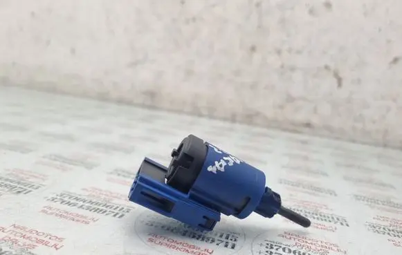 Volkswagen Sharan Brake pedal sensor switch 1J0927189E