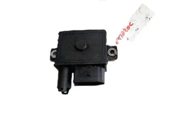 BMW 3 E90 E91 Glow plug pre-heat relay 779800003