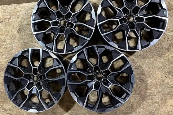 BMW X7 G07 R22 alloy rim 6895936 6895935 K7K28TK